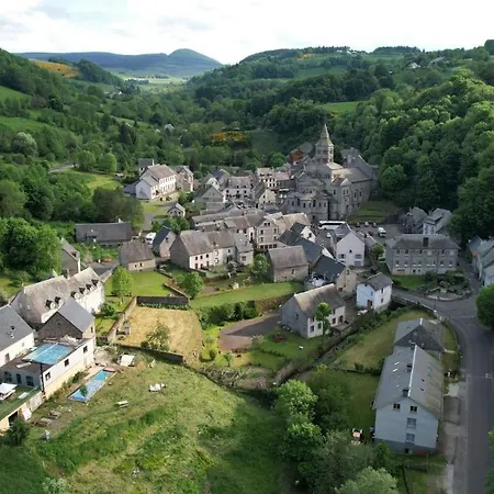 Rose, 4 Pers. Saint Antoine, Orcival, Sancy *
