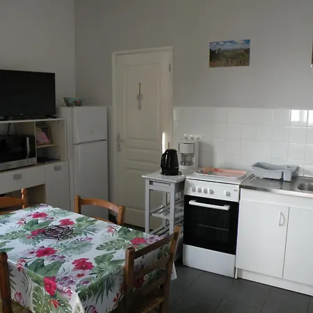 Apartment Rose, 4 Pers. Saint Antoine, Orcival, Sancy